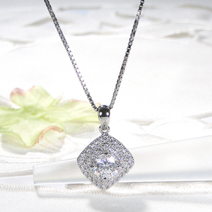 ネックレス プラチナ PT900 ダイヤモンド 1.55ct 中石 1カラットUP 取り巻き パヴェ ひし形 四角 ペンダント ベネチアンチェーン ジュエリー【f254-pt】 ALPAZ139
