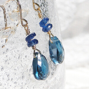 10-9-13 ピアス K18YG サファイア サンタマリアアクアマリン フックピアス イエローゴールド 天然石【f163-k18】 ALPAZ022