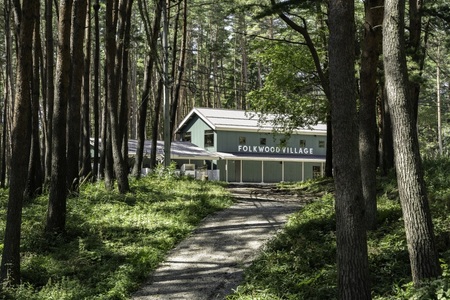 FOLKWOODVILLAGE 手ぶらでキャンプ体験チケット（４名様用） 宿泊券 キャンプ体験 1泊 チケット 4名様 FOLKWOOD VILLAGE 八ヶ岳 手ぶら 自然 初心者 複合施設 体験