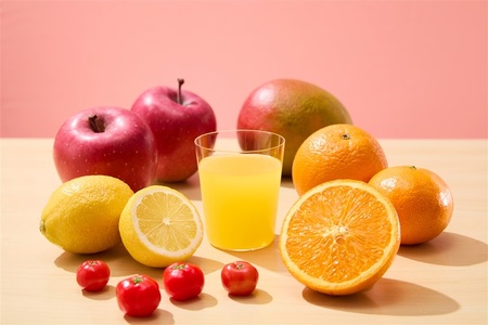 ＜カゴメ＞私のフルーツこれ一本1日分のマルチビタミン 330ml×12本 カゴメ 私のフルーツこれ一本 マルチビタミン 330ml 12本 1日分の果実使用 7種の果実 ミックスジュース 果汁入り飲料 健康志向 飲料 山梨県 北杜市