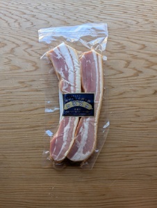 うちゅうブルーイング クラフトビール3本と名水百選で知られる白州の手作りソーセージ3種セット クラフトビール ソーセージ ウインナー ベーコン 詰め合わせ セット 3本 350ml 宇宙ビール うちゅうブルーイング シポラタウインナー チョリソーソーセージ ソフトベーコン 食べ比べ 飲み比べ