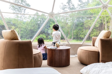 Glamping My Dear, 宿泊クーポン券(9,000円分) チケット 宿泊 クーポン券 9,000円分 宿泊券 1日3組限定 ウェルカムベビー ファミリープラン グランピングプラン フリーステイプラン プライベート空間 アクティビティ 山梨県 北杜市 体験
