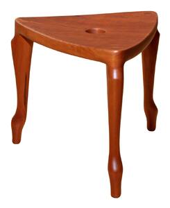 ほくとのクラフト』いっぴん工房 手作り木工家具 三角スツール 椅子