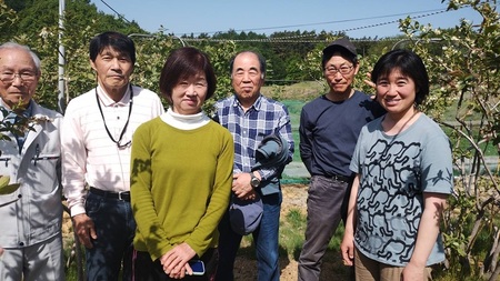 果実と粗糖のみでつくったブルーベリー飲む酢　200ml×3本 ４倍濃縮 ビネガー 果実酢 フルーツ 酢 ドリンク 濃縮 ハイブッシュブルーベリー 熟成 まろやか 果実丸ごと ドレッシング 隠し味 添加物不使用 化学調味料無添加 合成保存料 着色料 香料 不使用 ギフト 山梨県 北杜市