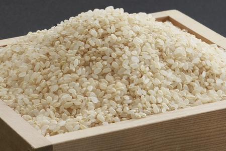 農薬・化学肥料を使わず栽培した”コシヒカリ米(七分つき米)”と北杜大豆の”米こうじ味噌”と”納豆”の詰合せ