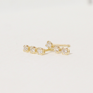 K18　0.14ct　ラインダイヤモンドピアス