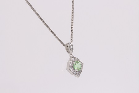 Pt999 プラチナ グリーン 非加熱 サファイア ダイヤモンド ネックレス アクセサリー ジュエリー 人気 おすすめ レディース 非加熱サファイア 0.6ct ダイヤ 0.21ct カラット ナチュラル  山梨県 甲斐市 AQ-175 SJ-85