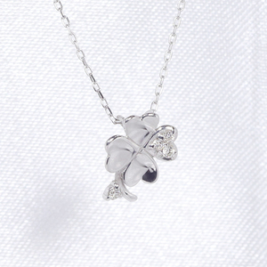 プラチナ 四つ葉クローバーダイヤモンドペンダント ネックレス プラチナ900 ジュエリー アクセサリー プラチナ PT900 ダイヤ0.03ct カラット 天然ダイヤモンド レディース 山梨県 甲斐市 BQ-141