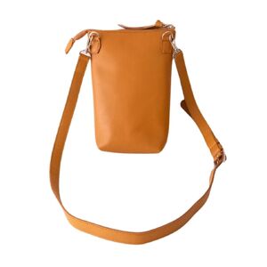 斜め掛けレザーショルダーバッグ キャメル 073N-009-CAMEL