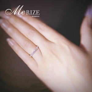 指輪 天然 ダイヤモンド 0.70ct VS～VVSクラス ハーフ Judithジュディス【pt950】r-266（KRP）R47-1410