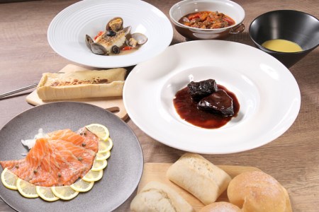 【自宅で楽しむ フレンチ】 おうちdeラクール Cセット 1145g (2人前) [レストラン ラクール 山梨県 中央市 21470958] フランス料理 食事 記念日 誕生日 お祝い プレゼント ギフト 贈り物