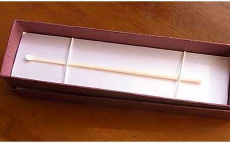 老舗ハンコメーカープロデュース。象牙の耳かき（手作り）　鈴木屋印材店[5839-1324]