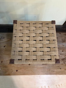 忍野工房　手作り家具「ダイニングチェア（スツール）」