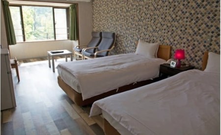 夢のドッグリゾートWoof 2Fドッグラン側1名宿泊券 YN008