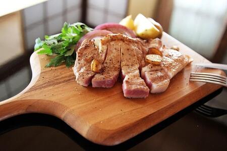 富士ヶ嶺ポーク 磨きロース 厚切りステーキ | スピード配送 約7日でお届け 富士ヶ嶺 ポーク 豚肉 国産 山梨県産 おかず 焼肉 ステーキ グルメ ご当地 名産品