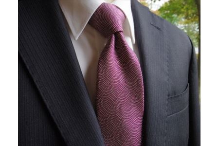 郡内織物「富士桜工房」シルクネクタイ鮫小紋・富士山 つつじ色