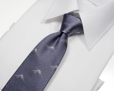 郡内織物「富士桜工房」シルクネクタイ 末広がり富士山 グレー