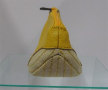 「鞄工房 香」くじらのポーチ イエロー