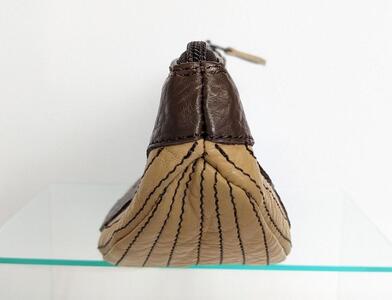 「鞄工房　香」くじらのポーチ ブラウン