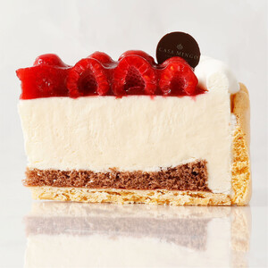 最高級洋菓子 特注ハート型シュス木苺レアチーズケーキ30cm