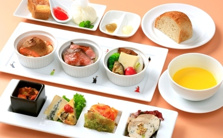 観光列車「ろくもん」食事付きプラン ご招待（2名様）電車 好き 旅 イベントやチケット等／入場券 招待券 利用券 