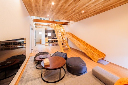 泊まれる秘密基地 Ｌ－ＢＡＳＥ　宿泊券（10,000円）