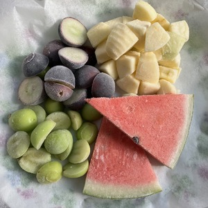 【種類おまかせ】新感覚冷凍フルーツ もぎっと！キュン 4種類、10個入りセット