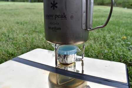 「KALUGII／カルギイ」チタン五徳TG-3P　アルコールストーブ用