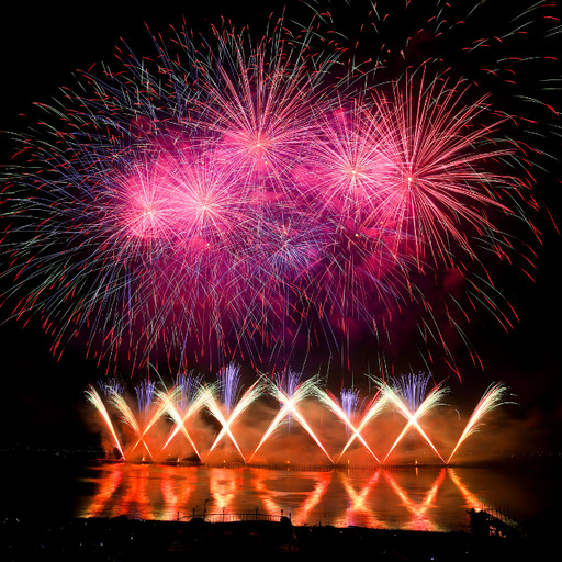 第78回諏訪湖祭湖上花火大会 有料エリア 商連Cゲート観覧席[指定エリア内自由席/1名様分] 令和8年(2026年)8月15日開催/諏訪湖祭実行委員会[56-11]