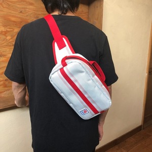 11-63R　【SUWAプレミアム】FIRE HOSE PRODUCTS　ウエストバック　ホワイト（パイピングカラー：赤）／ワンショルダー バッグ ショルダー ななめ メンズ 信州 諏訪