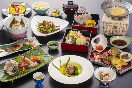 上諏訪温泉 鷺乃湯 ペア宿泊券 / 宿泊 観光 諏訪湖 信州 長野県 諏訪市 諏訪 [13-01]