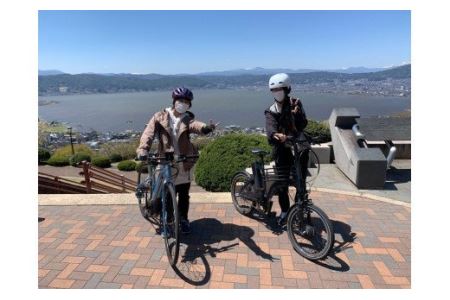 29 12 世界一蹴 自転車冒険家小口良平と行く らくらくスポーツ電動eバイクで巡る諏訪湖 絶景 ホテル紅や日帰り温泉入浴 2名様分 ホテル紅や 長野県諏訪市 ふるさと納税サイト ふるなび