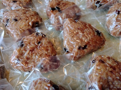 おにぎり 酵素玄米 おむすび 伊那市産米 プレーン 7個 ＆ バラエティ 7個 セット 冷凍 【012-62】