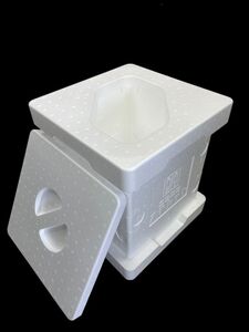 発泡スチロール製組立式トイレ　ニコニコスチレット｜ニコニコスチレット 発泡スチロール トイレ 組立式 トイレ簡易 トイレポータブル トイレ携帯 アウトドアトイレ【026-10】 