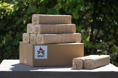 【007-04】天然木100%の人工薪・ハイブリケット