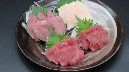 <信州伊那谷の食文化>馬刺しの豪華セット【025-22】