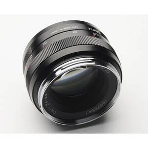 ZEISS PLANAR T* 1,4/50 ZE【1204792】