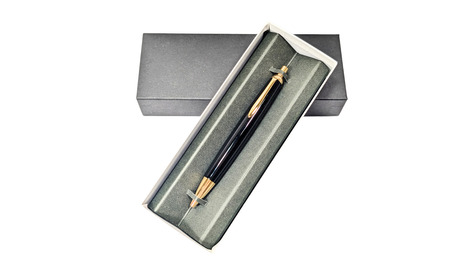 伝統工芸 「漆塗りのボールペン」 （黒） （Aa-003）