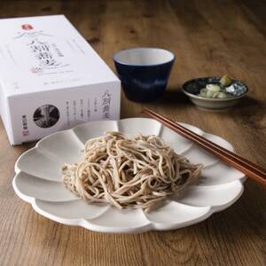 八割蕎麦 信州そば4人前つゆ付き 半生 渡辺製麺 長野 信州八ヶ岳よりお届け_信州そば 蕎麦 そば ソバ ご当地 常温 半生 便利 常備 贈答 ギフト 人気 おすすめ 産地直送 送料無料 お取り寄せ 簡単調理 製麺所 長野 信州 八割そば_【1547851】