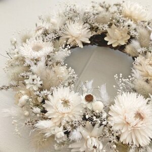 信州八ヶ岳の麓から贈るドライフラワーリースS(ホワイト)【1660989】