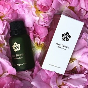 ローズ・アルガンオイル(アルガンオイルに甘く優雅に香る薔薇の香りを添えて)_美容 スキンケア _【1416289】