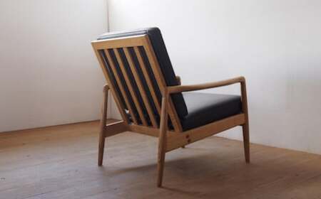 牛革張り一人がけソファ（bs-4）≪出荷時期：受注後、約5か月後に出荷予定≫| 日用品 インテリア ソファ 牛革 牛革張り 一人がけ 国産 ナラ材 長野県 塩尻市