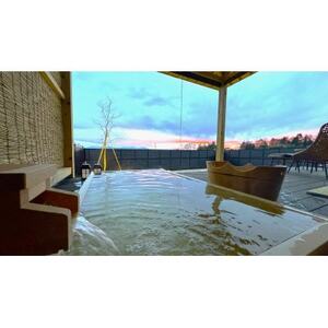 【Solana軽井沢別邸】トレーラーハウスホテル 宿泊券(1泊2日/5名様まで)平日・日曜限定_旅行券・チケット 宿泊券  _【1519127】