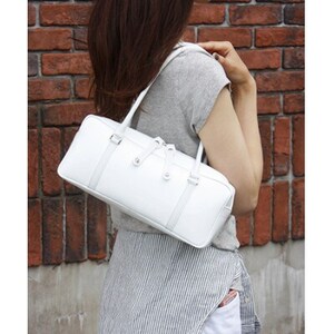 【濱野皮革工藝のセレブサイドボストンバッグ】デイリーに使えるエナメルバッグです。(ホワイト)【1103290】