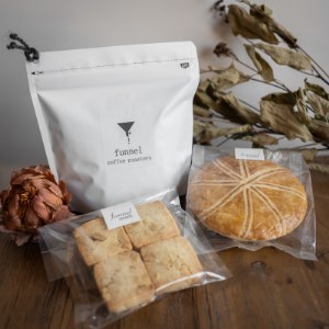 自家焙煎スペシャルティコーヒー深煎りブレンド(粉)と胡桃焼き菓子のセット_菓子・スイーツ クッキー    菓子・スイーツ 洋菓子    飲料・ドリンク 粉 コーヒー・コーヒー豆 珈琲 珈琲豆_【1140834】