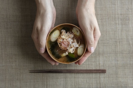 044-003【味噌】味噌󠄀屋のまかないみそ汁 蔵出し信州こうじみそ5食×8袋