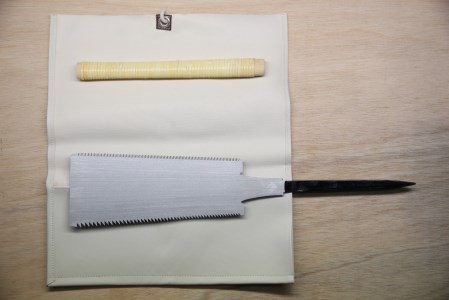 028-003 【原材料費高騰のため値上げ】 職人用手打ち両刃鋸（八寸／全藤巻柄／鋸巻き付き）