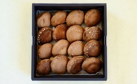 【特秀】純国産　肉厚しいたけ | 栄農人