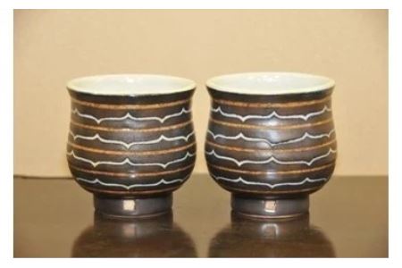 C001 湯呑 アイヌ紋 湯呑 2つセット 釉象嵌上 北海道 鷹栖町 風神窯 湯呑 ゆのみ 湯呑み 