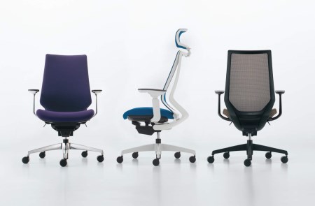 コクヨチェアー　デュオラ(全5色 ・本体黒)／可動肘・ヘッドレスト　／在宅ワーク・テレワークにお勧めの椅子